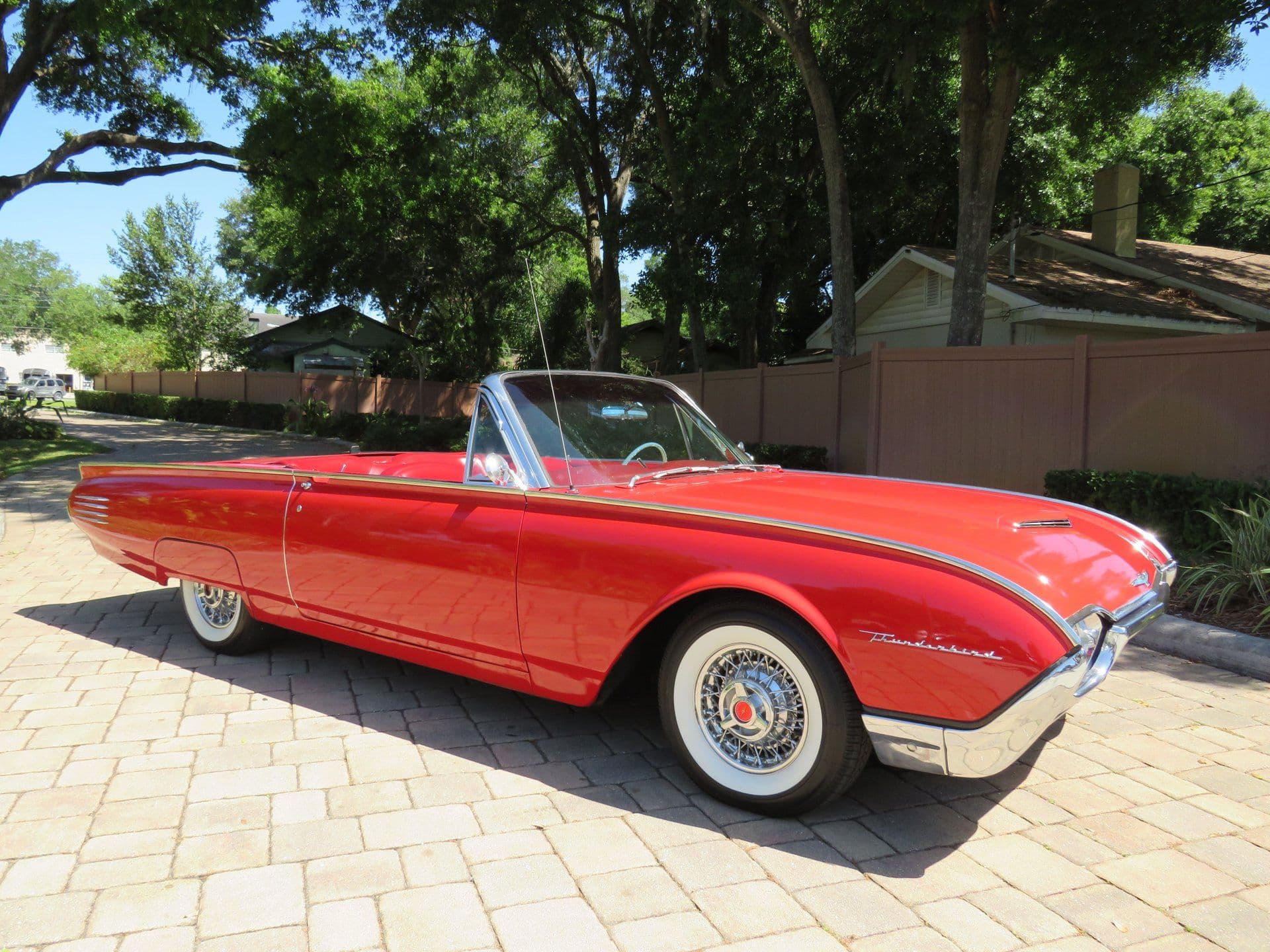 1961 Ford Thunderbird - Image 2