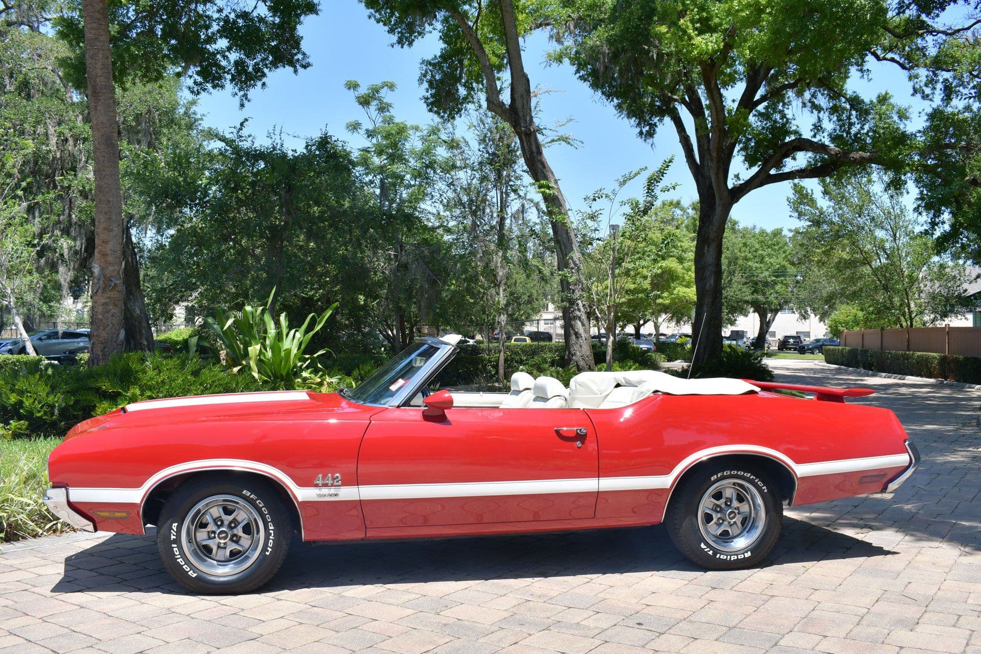 1970 Oldsmobile Cutlass - Image 3